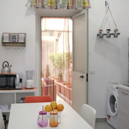Vakantiehuis Al Cortile Del Re Luxury Catánia